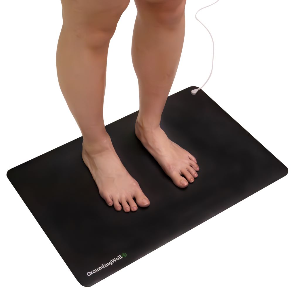 Feet Therapy on Groundingwell™ Mat